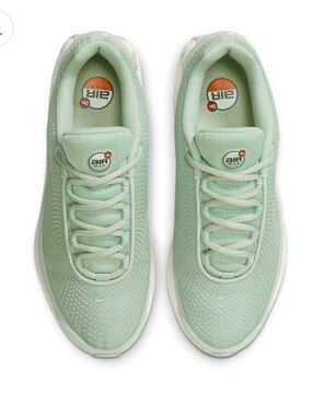 Nike Air Max Dn SE HJ9636-001 Seafoam/Silver Women’s 9 (No Box)